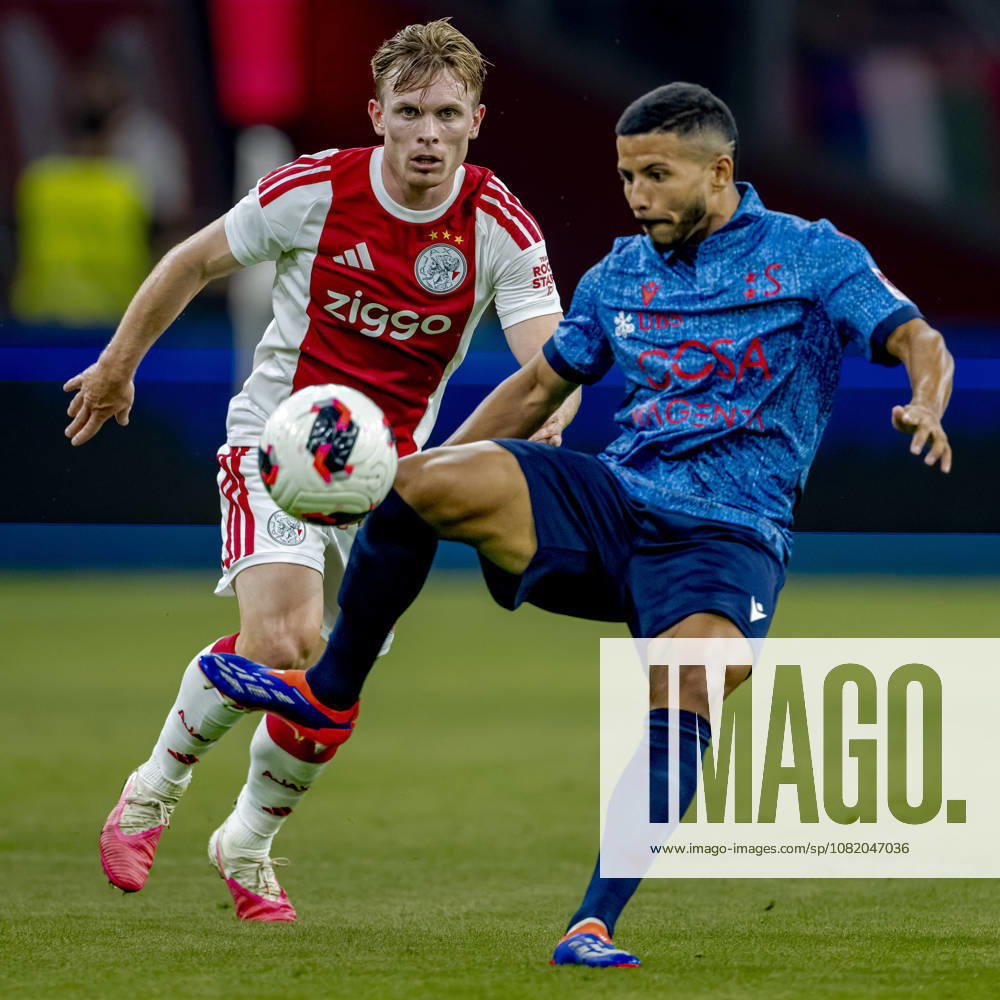 AMSTERDAM: AFC Ajax Amsterdam forward Oliver Edvardsen and FC Sion defender Marquinhos during the UEFA Conference League at the Johan Cruijff ArenA on August 27, 2026, in Amsterdam, the Netherlands. Photo by DeFodi Images