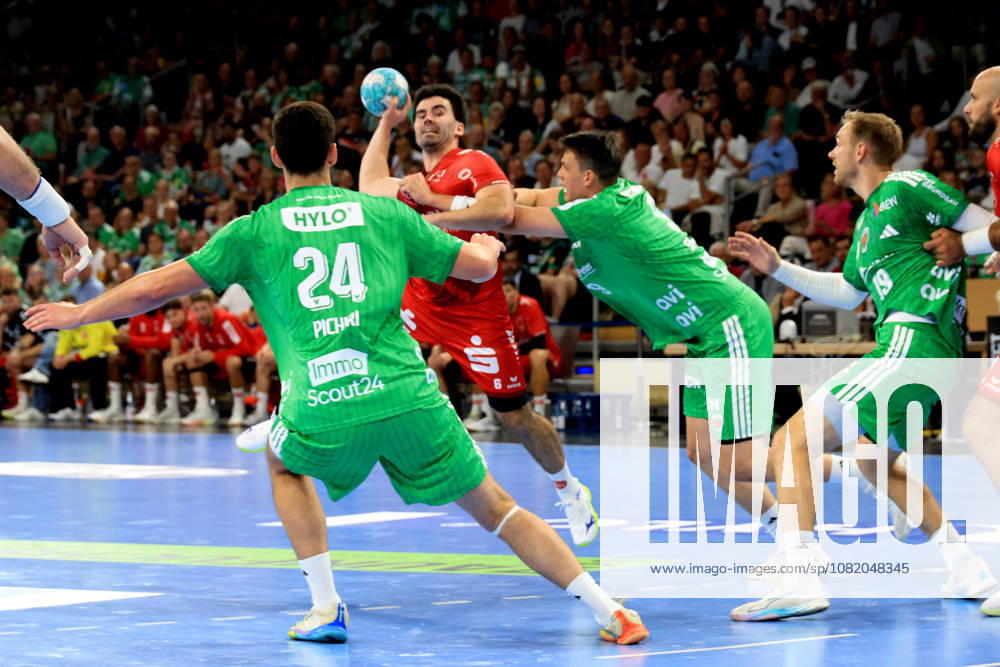 GER Germany, Handball, 1st Bundesliga, August 27, 2026, 2026–2027 season, Berlin, Fuechse Berlin vs. Melsungen, Lauro Pichiri (Fuechse Berlin) 24, Simak, Frederik (Fuechse Berlin) 9, Erik Balenciaga (MT Melsungen) 6, Max Schmeling Halle, Berlin, Germany