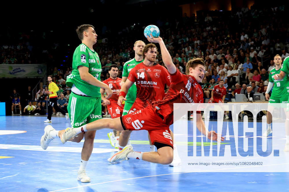GER Germany, Handball, 1st Bundesliga, August 27, 2026, 2026–2027 Season, Berlin, Füchse Berlin vs. Melsungen Simak, Frederik (Füchse Berlin) 9, Reynir Thor Stefansson (MT Melsungen) 19, Ben Beekmann (MT Melsungen) 14, Max Schmeling Halle, Berlin, Germany