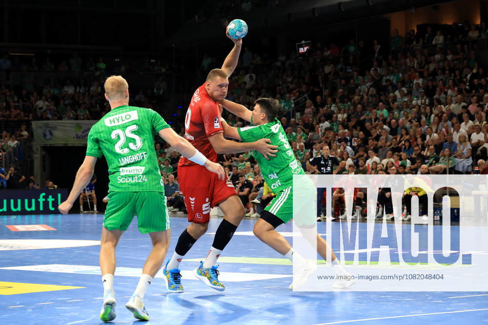 GER Germany, Handball, 1st Bundesliga, August 27, 2026, 2026–2027 Season, Berlin, Füchse Berlin vs. Melsungen Simak, Frederik (Füchse Berlin 9), Matthes Langhoff (Füchse Berlin 25), Dainis Kristopans (MT Melsungen 10), Max Schmeling Hall, Berlin, Germany