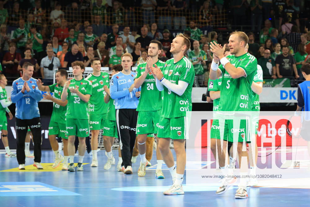 GER Germany, Handball, 1st Bundesliga, August 27, 2026, 2026–2027 season, Berlin, Fuechse Berlin vs. Melsungen Fuechse Player Circle, Mathias Gidsel (Fuechse Berlin) 19, Prantner, Leo (Fuechse Berlin) 6, celebration, cheering, joy, happiness, happy, positive emotions, Max Schmeling Halle, Berlin, Germany