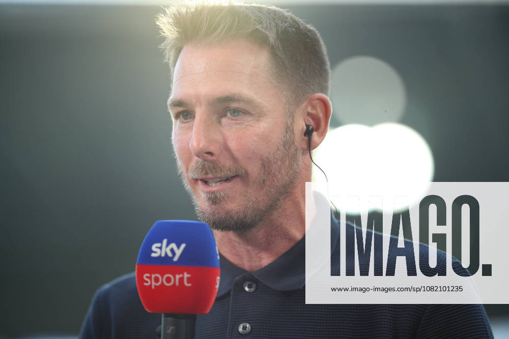 Tobias Strobl, VfL Wolfsburg, Head Coach in a TV Interview, Karlsruher SC vs. VfL Wolfsburg, 2. Bundesliga, Matchday 3, 2026–2027, August 29, 2026, DFL regulations prohibit any use of photographs as image sequences and or quasi-video, Karlsruher SC vs. VfL Wolfsburg, 2. Bundesliga, Matchday 3, 2026–2027, August 29, 2026, Karlsruhe
