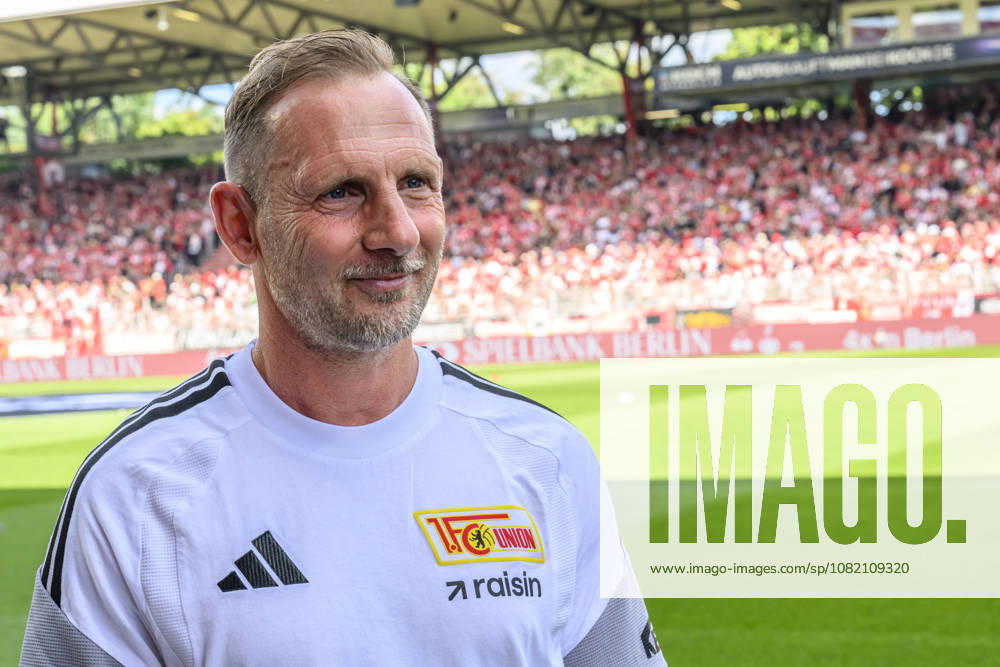 Pictured from left: Mauro Lustrinelli, Union Berlin, coach, GER, Berlin, soccer, 1. FC Union Berlin vs. Eintracht Frankfurt, at the Alte Försterei, August 29, 2026, DFB and DFL regulations prohibit any use of photographs as image sequences and or quasi-video,