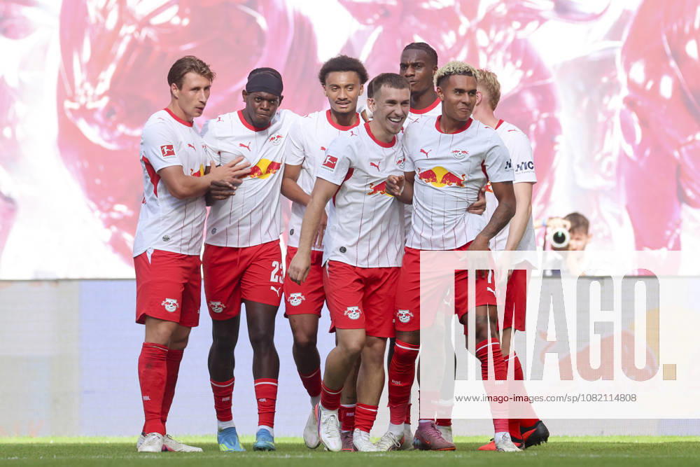 Antonio Nusa of RB Leipzig celebrates his goal with his teammates during the Bundesliga match between RB Leipzig and Borussia Mönchengladbach, Red Bull Arena on August 29, 2026, in Leipzig, Germany. Photo by Marco Steinbrenner, DeFodi Images. Antonio Nusa of RB Leipzig celebrates his goal with teammates during the Bundesliga match between RB Leipzig and Borussia Mönchengladbach at Red Bull Arena on August 29, 2026 in Leipzig, Germany. Photo by Marco Steinbrenner, DeFodi Images. DFB and DFL regulations prohibit any use of photographs as image sequences and or quasi-video. Photo by Marco Steinbrenner, DeFodi Images.