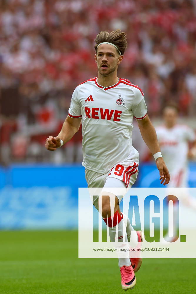 GER, Soccer, Men s, Bundesliga, 1. Bundesliga, 2026–2027 Season, 1. FC Köln vs. TSG 1899 Hoffenheim, Jan Thielmann, KOE is watching