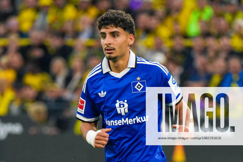 Martin Adeline, Hamburger SV, 5, German soccer, Bundesliga, 2026–27 season, Matchday 1, August 29, 2026, Borussia Dortmund vs. Hamburger SV, Signal Iduna Park, Dortmund, North Rhine-Westphalia