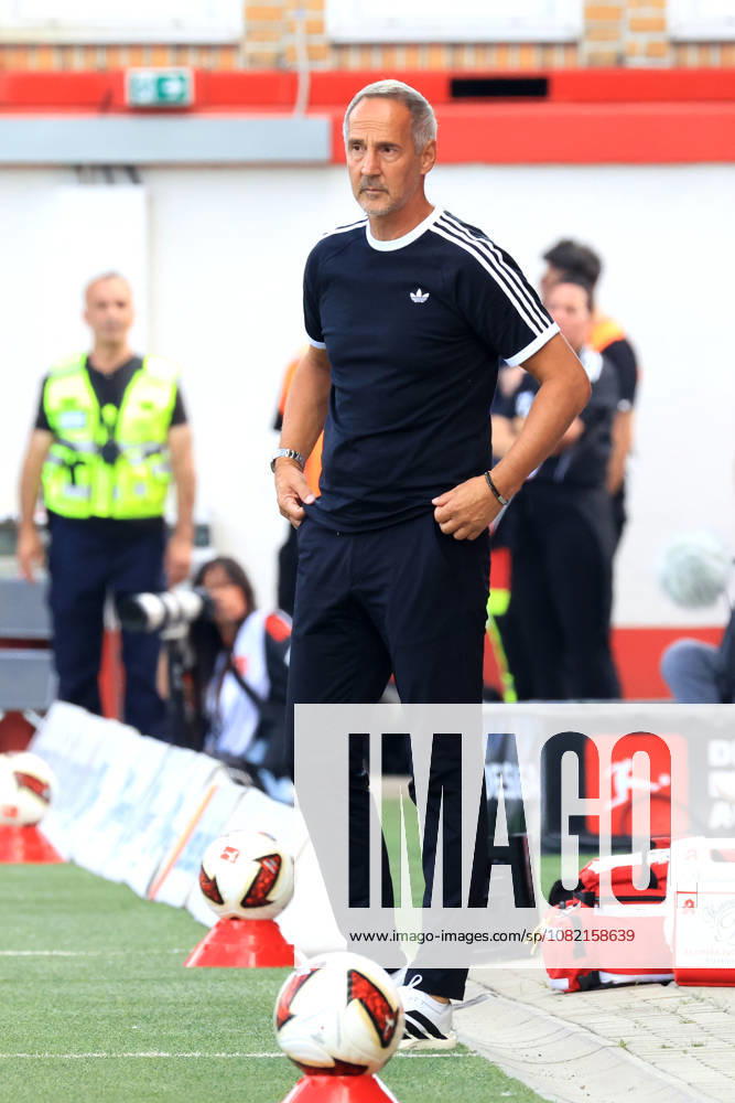 GER, Soccer, Bundesliga 1, 2026–2027, Alte Foersterei, 1. FC Union vs. Eintracht Frankfurt Head Coach Ali Hütter Eintracht Frankfurt 1st League DFB DFL regulations prohibit any use of photographs as image sequences and or quasi-video Berlin Stadium Alte Foersterei Berlin Germany