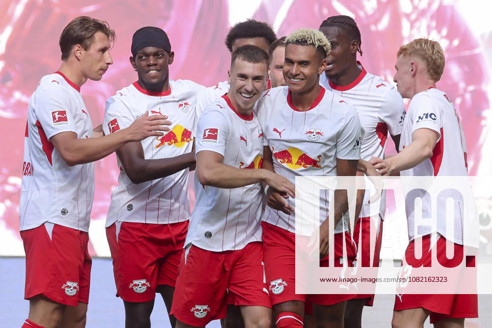 Antonio Nusa of RB Leipzig celebrates his goal with his teammates during the Bundesliga match between RB Leipzig and Borussia Mönchengladbach, Red Bull Arena on August 29, 2026, in Leipzig, Germany. Photo by Marco Steinbrenner, DeFodi Images. Antonio Nusa of RB Leipzig celebrates his goal with teammates during the Bundesliga match between RB Leipzig and Borussia Mönchengladbach at Red Bull Arena on August 29, 2026 in Leipzig, Germany. Photo by Marco Steinbrenner, DeFodi Images. DFB and DFL regulations prohibit any use of photographs as image sequences and or quasi-video. Photo by Marco Steinbrenner, DeFodi Images.