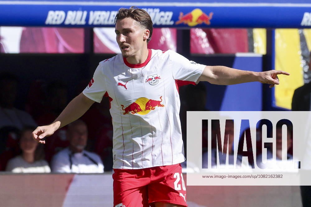 Rocco Reitz of RB Leipzig gestures during the Bundesliga match between RB Leipzig and Borussia Mönchengladbach, Red Bull Arena on August 29, 2026, in Leipzig, Germany. Photo by Marco Steinbrenner, DeFodi Images. Rocco Reitz of RB Leipzig gestures during the Bundesliga match between RB Leipzig and Borussia Mönchengladbach at Red Bull Arena on August 29, 2026 in Leipzig, Germany Photo by Marco Steinbrenner, DeFodi Images DFB and DFL regulations prohibit any use of photographs as image sequences and or quasi-video. Photo by Marco Steinbrenner, DeFodi Images