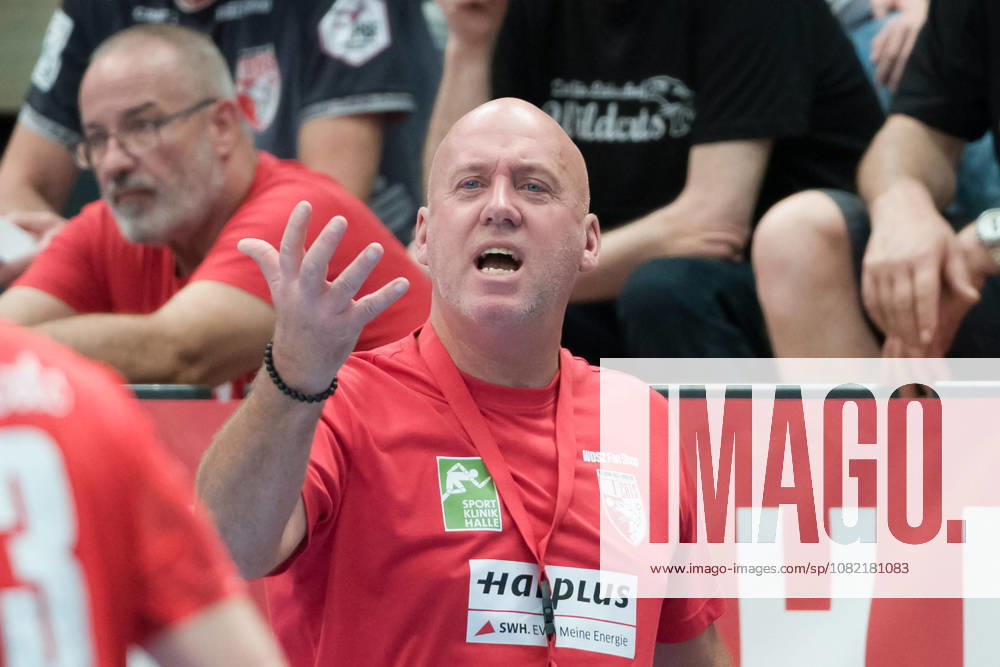 Coach Pether Krautmeyer, Halle; SV Union Halle Neustadt vs. TuS Metzingen, Women s Handball Bundesliga, 2026–27 season, August 30, 2026, Halle SWH Arena, Saxony-Anhalt, Germany