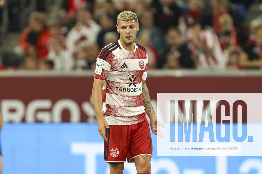 Erik Wekesser of Fortuna Düsseldorf watches during the 3. Liga match between Fortuna Düsseldorf and VfB Stuttgart II at the Merkur Spiel Arena on August 28, 2026, in Düsseldorf, Germany Photo by Oliver Kaelke DeFodi Images Erik Wekesser of Fortuna Düsseldorf looks on during the 3. Liga match between Fortuna Düsseldorf and VfB Stuttgart II at Merkur Spiel Arena on August 28, 2026 in Düsseldorf, Germany Photo by Oliver Kaelke, DeFodi Images DFB and DFL regulations prohibit any use of photographs as image sequences and or quasi-video Photo by Oliver Kaelke, DeFodi Images