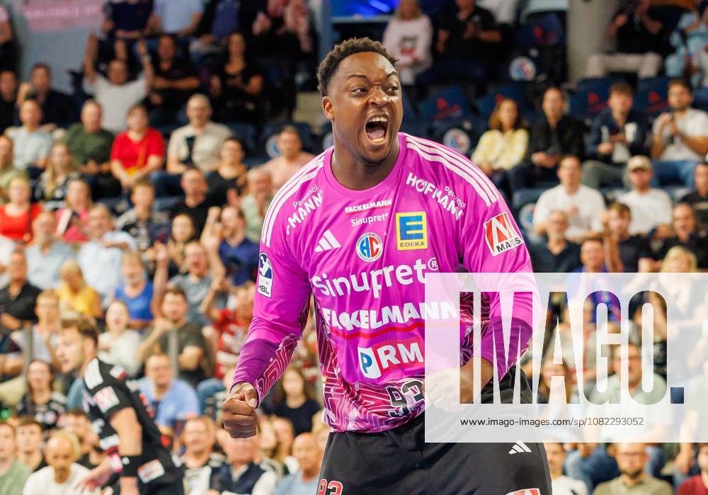 Handball 1st Bundesliga OPEL HBL 2026–2027 Season Matchday 2 HC Erlangen Nuremberg Metropolitan Region HCE TSV Hannover Burgdorf Die Recken DaMa Rubens Pierre 93, HC Erlangen HCE clenches fist fists is happy joy cheers jubilation