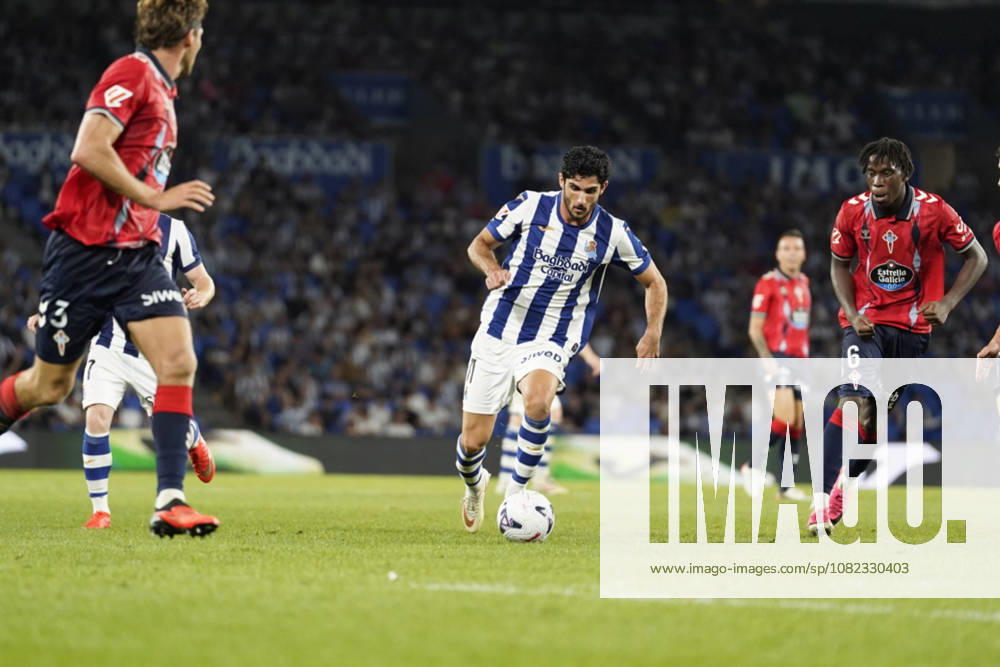 Goncalo Guedes of Real Sociedad seen during LaLiga EA Sports 26 27 game between teams of Real Sociedad and Celta Vigo (Mickael Ducint Ball Raw Images) San Sebastian Estadio Anoeta Spain