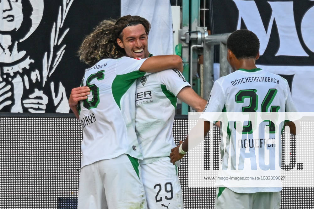 Joe Scally (Mönchengladbach 29) celebrates after scoring the goal to make it 3–1 with Wael Mohya (Mönchengladbach 36) and Mathieu Nguefack (Mönchengladbach 34) on May 9, 2026 ¢ Soccer ¢ Borussia Mönchengladbach vs. SV Elversberg, Borussia Park, Mönchengladbach, DFB DFL regulations prohibit any use of photographs as image sequences and or quasi-video. NRW, Germany