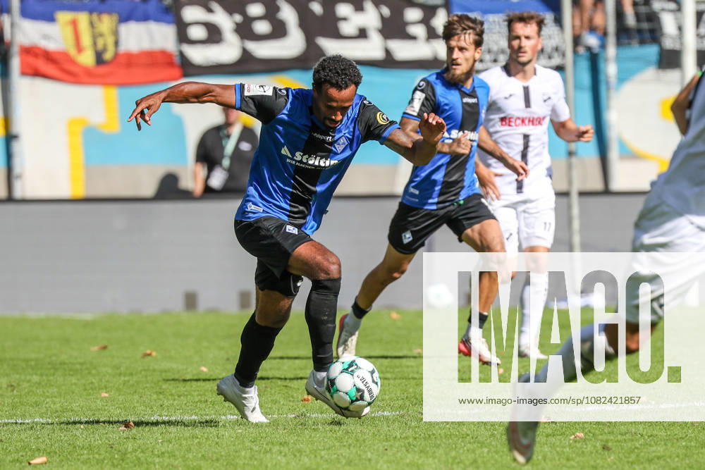 Noah Sarenren Bazee, SV Waldhof Mannheim, 37, in action: Soccer, 3rd Division, Matchday 4, SV Waldhof Mannheim vs. SC Verl on September 5, 2026, at Carl Benz Stadium in Mannheim, Germany; Carl Benz Stadium, Mannheim, Germany
