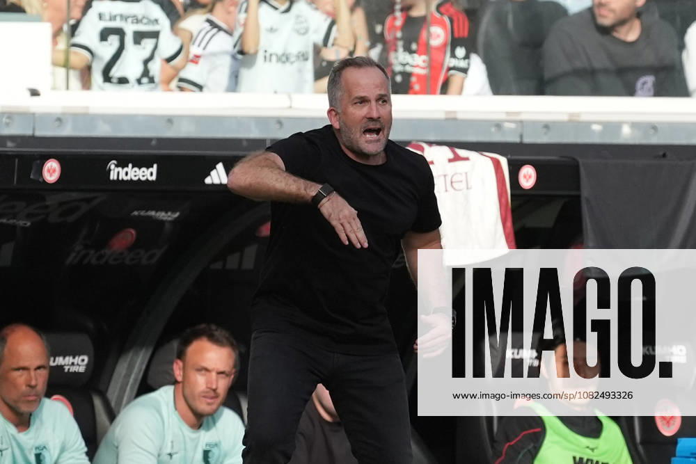 Coach Manuel Baum of FC Augsburg gestures on September 6, 2026, Bundesliga, 2026–27 season: Eintracht Frankfurt vs. FC Augsburg, Deutsche Bank Park, Matchday 2