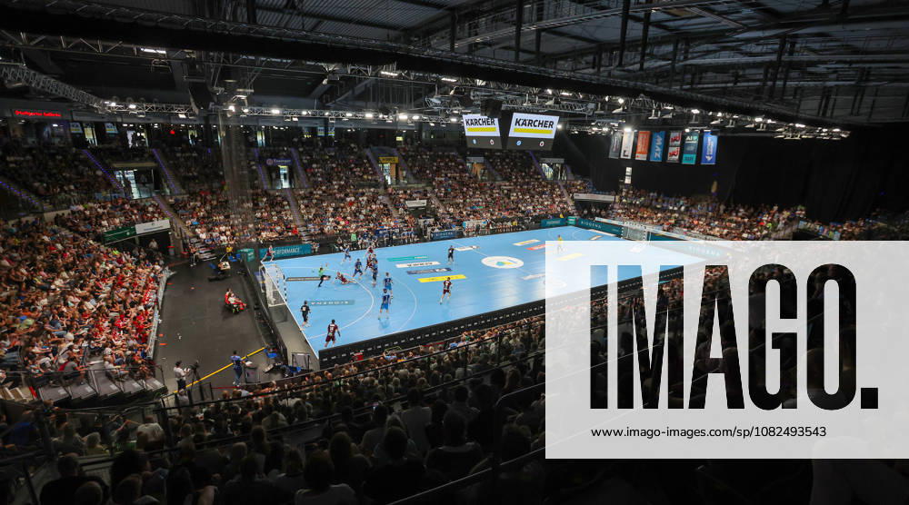 Germany, Stuttgart, Handball: TVB Stuttgart vs. Füchse Berlin, Feature: Sold-out Porsche Arena