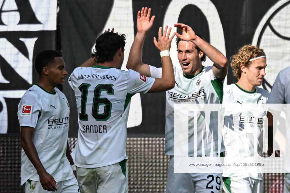 Joe Scally of Mönchengladbach, 29, celebrates with the team after scoring the goal that made it 3–1 on September 5, 2026 ¢ Soccer ¢ Borussia Mönchengladbach vs. SV Elversberg, Borussia Park, Mönchengladbach, DFB and DFL regulations prohibit any use of photographs as image sequences and or quasi-video. NRW, Germany