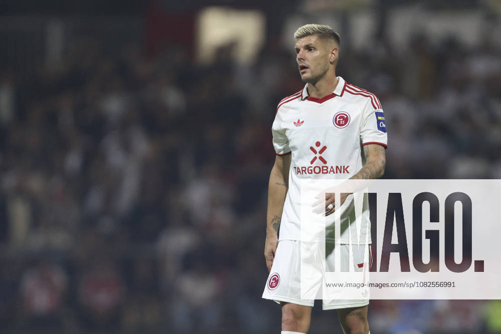 Erik Wekesser of Fortuna Düsseldorf watches during the 3. Liga match between SC Fortuna Cologne and Fortuna Düsseldorf, Südstadion on September 6, 2026, in Cologne, Germany. Photo by Oliver Kaelke, DeFodi Images. Erik Wekesser of Fortuna Düsseldorf looks on during the 3. Liga match between SC Fortuna Cologne and Fortuna Düsseldorf at Südstadion on September 6, 2026 in Cologne, Germany. Photo by Oliver Kaelke, DeFodi Images. DFB and DFL regulations prohibit any use of photographs as image sequences and or quasi-video. Photo by Oliver Kaelke, DeFodi Images.