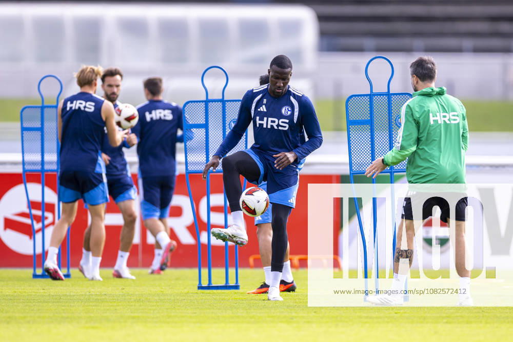 Soccer, FC Schalke 04 practice Bryan Lasme FC Schalke 04 Gelsenkirchen FC Schalke 04 training facility NRW Germany xRHR PHOTO YYx