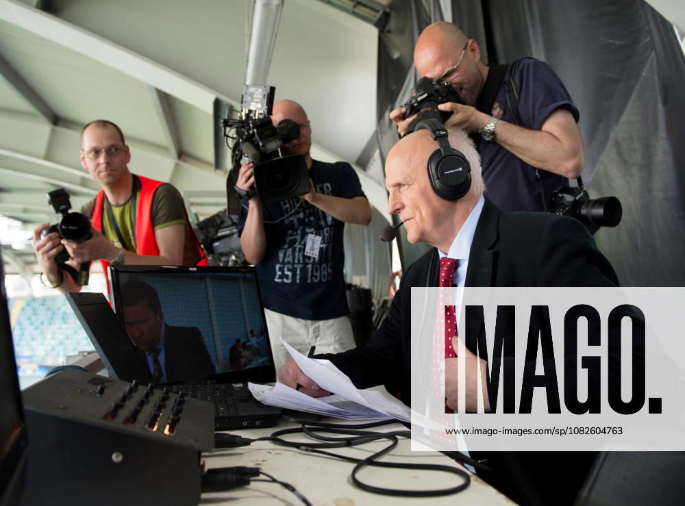 Soccer, Allsvenskan, GAIS IFK Gothenburg Arne Hegerfors plays his final game as a TV commentator Gothenburg, Sweden