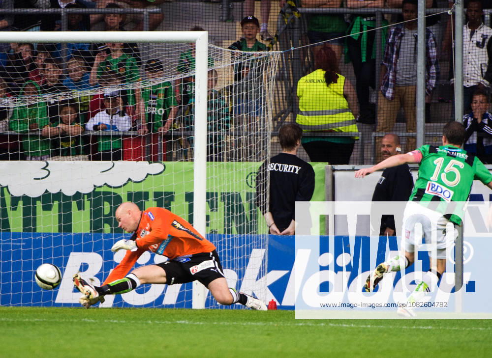 Soccer, Allsvenskan, GAIS IFK Gothenburg Tobias Hysén, IFK Gothenburg, scores 1-1 behind Henri Sillanpää, goalkeeper, GAIS Gothenburg, Sweden