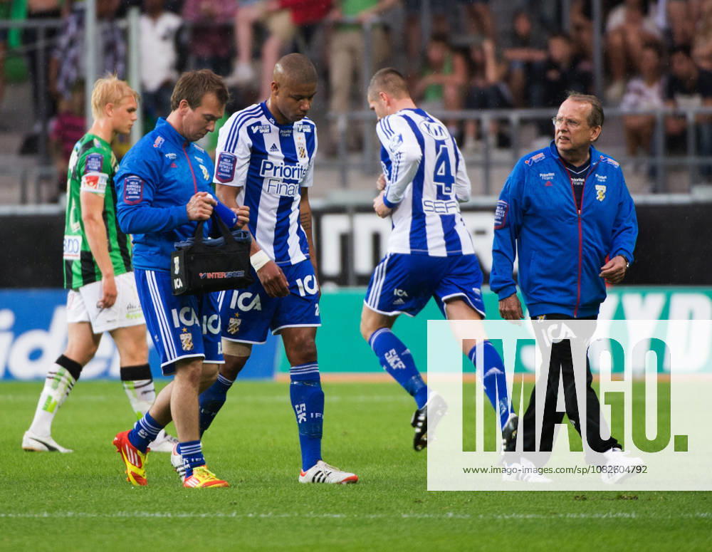 Soccer, Allsvenskan, GAIS IFK Gothenburg Mikael Dyrestam, IFK Gothenburg, gets injured and has to leave Injury Gothenburg Sweden