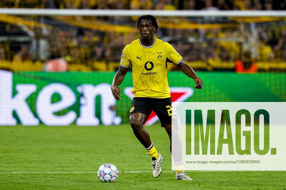 DORTMUND - Joane Gadou of Borussia Dortmund dribbles with the ball during the UEFA Champions League match between Borussia Dortmund and Villarreal CF at Signal Iduna Park on 08 September 2026 in Dortmund, Germany. MARCEL TER BALS ANP UEFA Champions League 2026 27 ANPxSportx xMarcelxterxBalsxIVx 567693087 originalFilename: 567693087