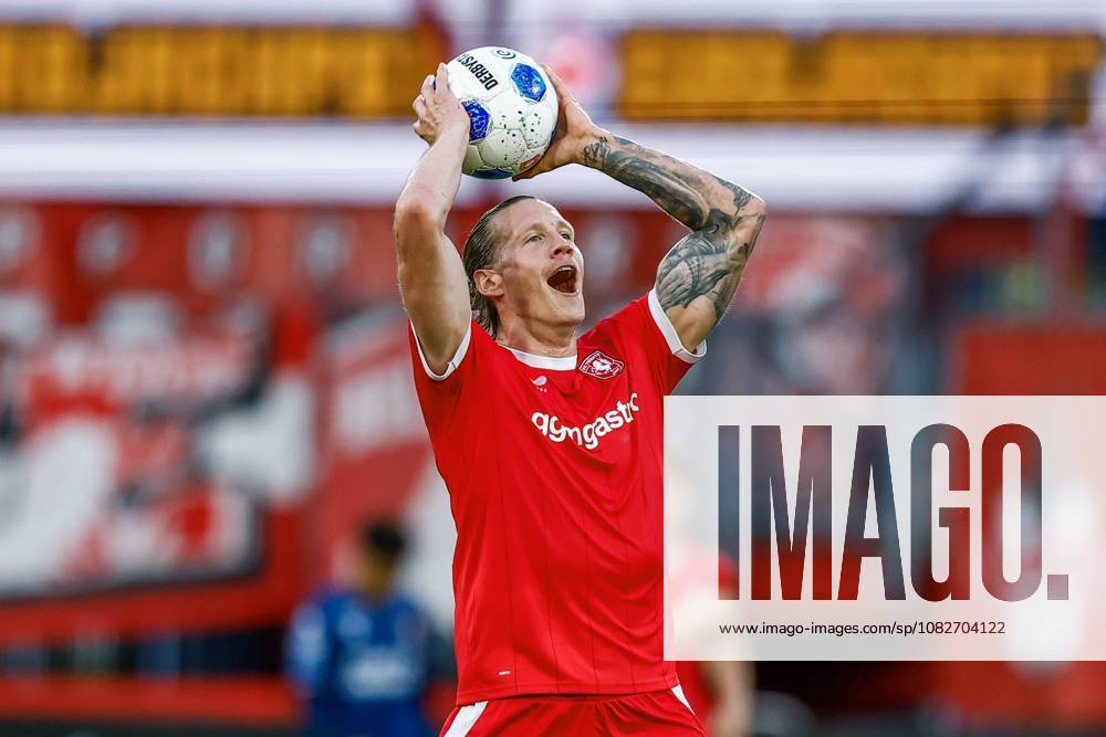 ENSCHEDE - Wout Weghorst of FC Twente reacts during the Dutch Eredivisie match between FC Twente and Telstar at Stadion De Grolsch Veste on September 9, 2026 in Enschede, the Netherlands. VINCENT JANNINK ANP Eredivisie 2026 27 ANPxSportx IVx 567771861 originalFilename: 567771861