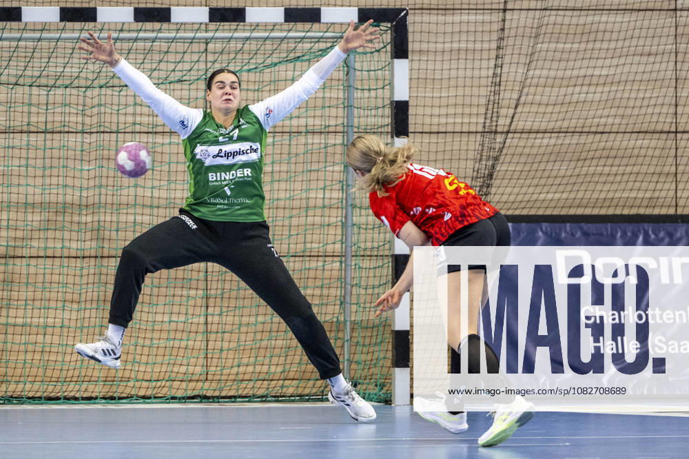 Alsco Women s Handball Bundesliga, 2026–2027 Season: SV Union Halle Neustadt vs. HSG Blomberg Lippe, Halle, Germany, September 9, 2026. Pictured from left: Goaltender Lara Lepschi (Blomberg) and Fabienne Büch (Halle), Halle Saale, SWH Arena, Saxony-Anhalt, Germany