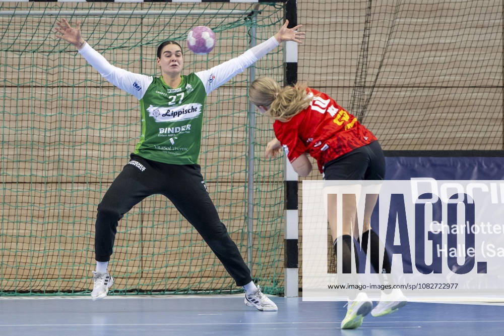 Alsco Women s Handball Bundesliga, 2026–2027 Season: SV Union Halle Neustadt vs. HSG Blomberg Lippe, Halle, Germany, September 9, 2026. Pictured from left: Goalie Lara Lepschi (Blomberg) and Fabienne Büch (Halle), Halle Saale, SWH Arena, Saxony-Anhalt, Germany
