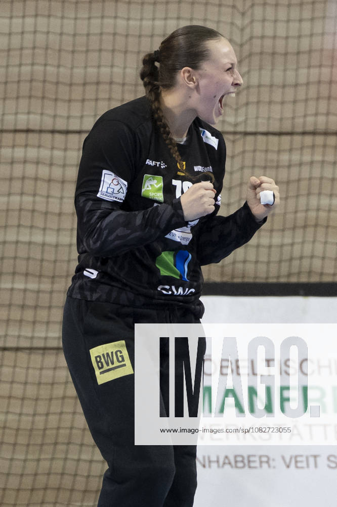 Alsco Women s Handball Bundesliga, 2026–2027 Season: SV Union Halle Neustadt vs. HSG Blomberg Lippe, Halle, Germany, September 9, 2026. Pictured: Goaltender Nicola Czaja of Halle gesturing, Halle Saale SWH Arena, Saxony-Anhalt, Germany
