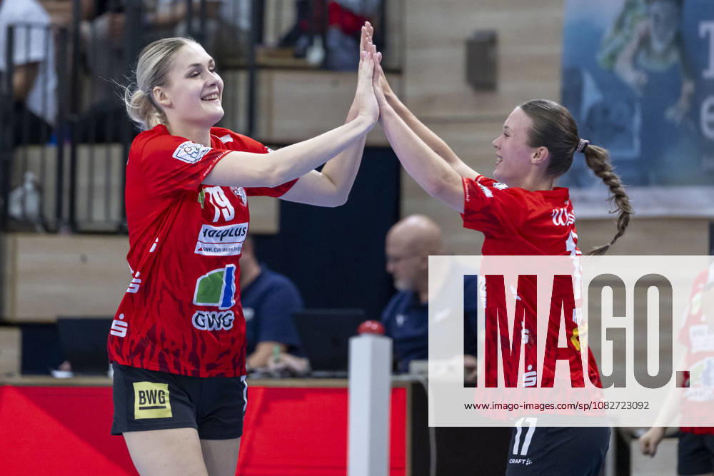 Alsco Women s Handball Bundesliga, 2026–2027 Season: SV Union Halle Neustadt vs. HSG Blomberg Lippe, Halle, Germany, September 9, 2026. Pictured, from left: Paulina Stapurewicz (Halle) and Emma Hertha (Halle), Halle an der Saale, SWH Arena, Saxony-Anhalt, Germany