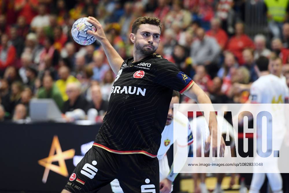 Florian Drosten of MT Melsungen 18 taking a shot, GER, MT Melsungen HC vs. Vardar Skopje 1961 MKD, Handball, Men s Champions League, Group Matches, 2026–2027 Season, September 10, 2026, GER, MT Melsungen HC Vardar Skopje, Handball, Men’s Champions League, Group Match, 2026–2027 Season, September 10, 2026, Kassel