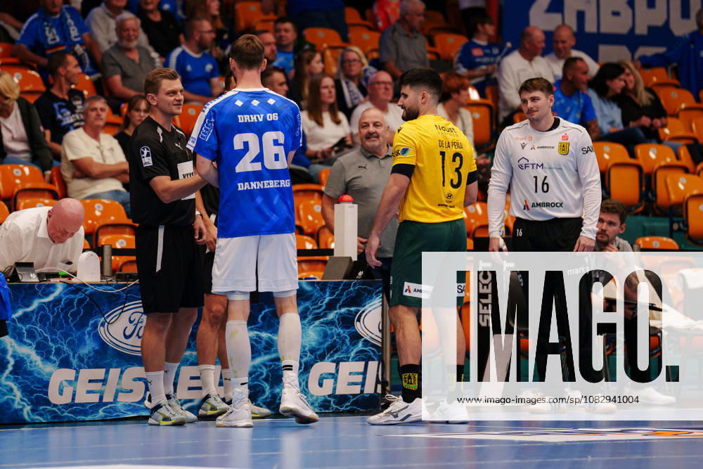 2nd Handball Bundesliga, Matchday 3: Dessau Roßlauer HV 06 vs. VfL Eintracht Hagen; Yannick Danneberg (Dessau Roßlauer HV 06), 26, and Juan de la Pena, VfL Eintracht Hagen, 13, before the start of the game on September 11, 2026, at the Anhalt Arena in Dessau-Roßlau, Saxony-Anhalt, Dessau-Roßlau, Anhalt Arena, Saxony-Anhalt, Germany