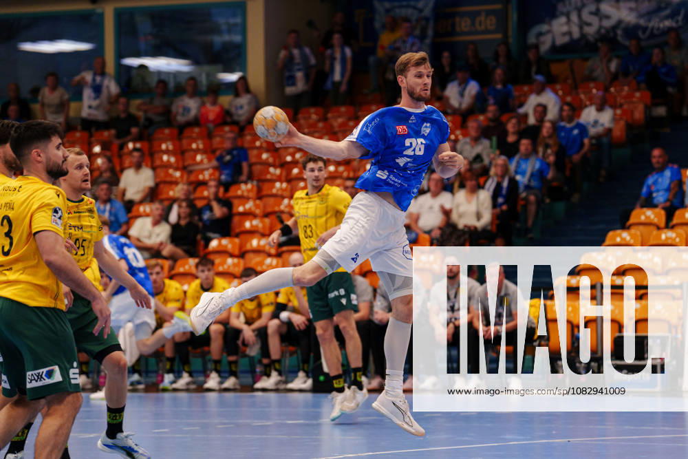 2nd Handball Bundesliga, Matchday 3: Dessau Roßlauer HV 06 vs. VfL Eintracht Hagen; Yannick Danneberg of Dessau Roßlauer HV 06, No. 26, on a jump shot on September 11, 2026, at the Anhalt Arena, Dessau-Roßlau, Saxony-Anhalt; Dessau-Roßlau; Anhalt Arena; Saxony-Anhalt; Germany