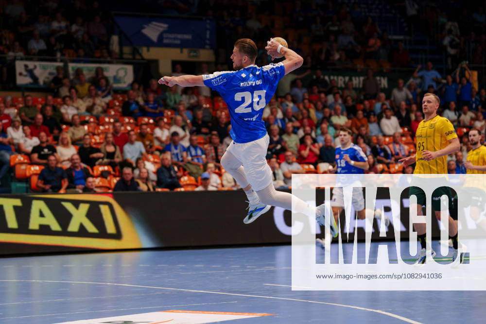 German Handball Bundesliga, Matchday 3: Dessau Roßlauer HV 06 vs. VfL Eintracht Hagen, Leon Ciudad Benitez, Dessau Roßlauer HV 06, 20 on a jump shot on September 11, 2026, at the Anhalt Arena, Dessau-Roßlau, Saxony-Anhalt; Dessau-Roßlau, Anhalt Arena, Saxony-Anhalt, Germany