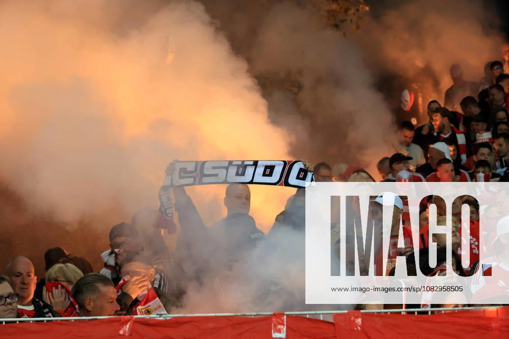 GER, Soccer, Bundesliga 1, 2026–2027, Alte Foersterei, 1. FC Union vs. Schalke 04, Matchday 3, 1. FC Union fans, pyrotechnics. DFB and DFL regulations prohibit any use of photographs as image sequences and or quasi-video. nordphoto GmbH Engler Berlin, Alte Foersterei Stadium, Berlin, Germany