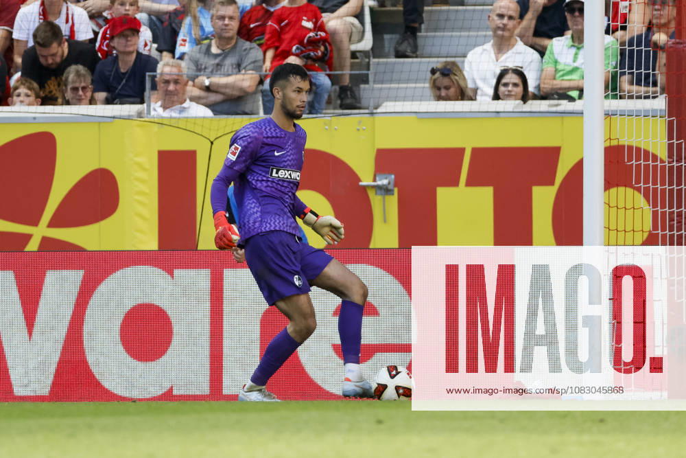 Mio Backhaus, SC Freiburg, No. 1 on the Ball, Germany, Soccer, Bundesliga 1, Matchday 3, 2026–2027, SC Freiburg vs. Borussia Mönchengladbach, September 12, 2026, Freiburg im Breisgau, Europa-Park Stadium, Germany