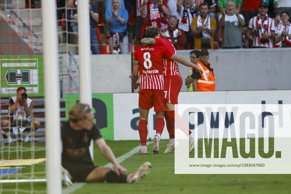 SC Freiburg celebrates Maximilian Eggestein s goal in the 5–0 win; SC Freiburg, 08, Germany, Soccer, Bundesliga 1, Matchday 3, 2026–2027, SC Freiburg vs. Borussia Mönchengladbach, September 12, 2026, Freiburg im Breisgau, Europa-Park Stadium, Germany