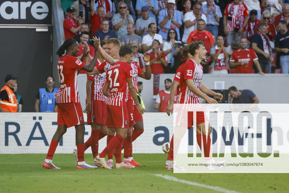 SC Freiburg celebrates Maximilian Eggestein s goal in the 5-0 win; SC Freiburg, 08; joy, excitement, positive emotions, goal, Germany, soccer, Bundesliga 1, Matchday 3, 2026–2027, SC Freiburg vs. Borussia Mönchengladbach, September 12, 2026, Freiburg im Breisgau, Europa-Park Stadium, Germany