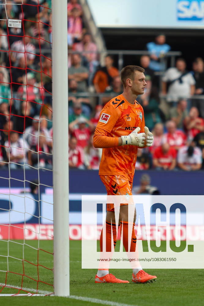 GER, Soccer, Men s, Bundesliga, 1. Bundesliga, 2026–2027 Season, 1. FC Köln vs. SV Werder Bremen; Karl Hein (SVW) saves a penalty kick