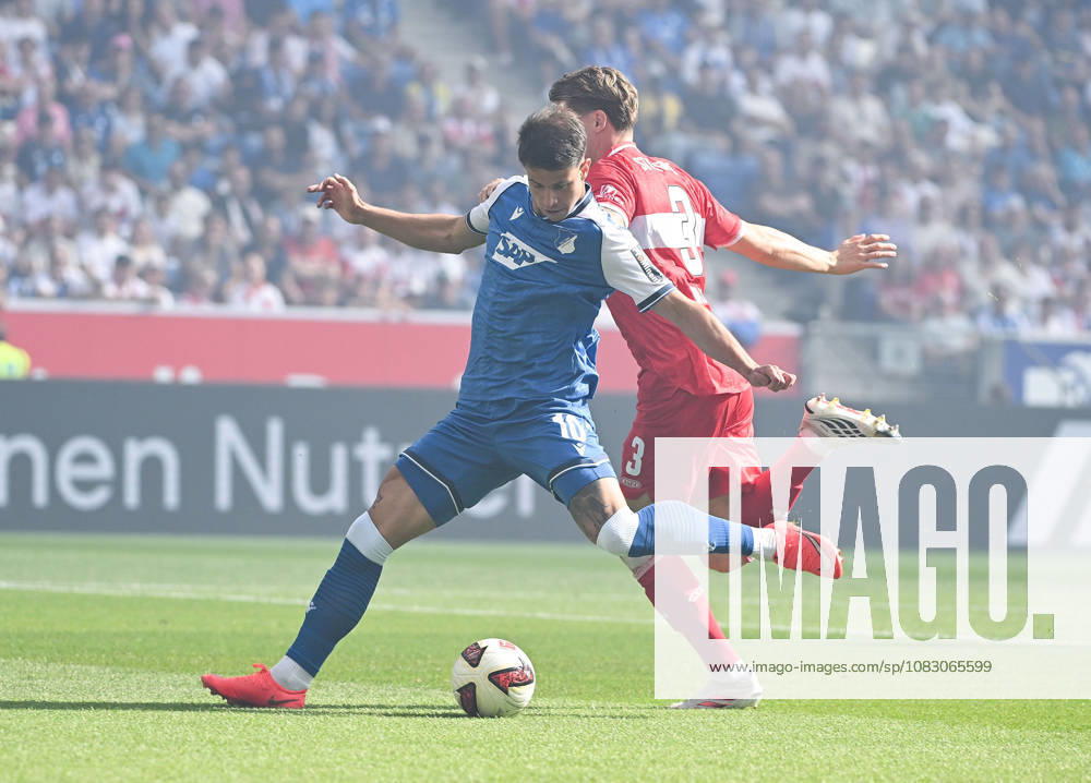 SNP Arena, Sinsheim, GER, 1. Bundesliga, TSG Hoffenheim vs. VfB Stuttgart, Adam Hlozek (Hoffenheim), Ramon Hendriks (Stuttgart). DFL regulations prohibit any use of photographs as image sequences and or quasi-video. Photo by Hasan Bratic, DeFodi Images