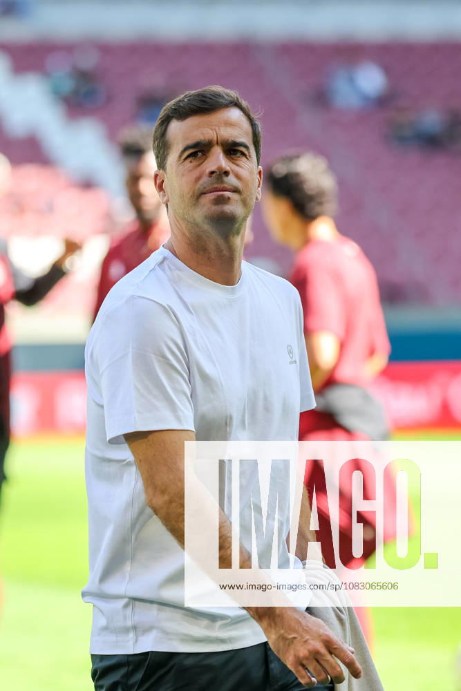 Carles Martinez, Bayer 04 Leverkusen, Head Coach before the game, cutout, portrait, GER, FC Augsburg vs. Bayer 04 Leverkusen, soccer, Bundesliga, Matchday 3, 2026–2027 season, September 12, 2026, DFL and DFB regulations prohibit any use of photographs as image sequences and or quasi-video, GER, FC Augsburg vs. Bayer 04 Leverkusen, soccer, Bundesliga, Matchday 3, 2026–2027 season, September 12, 2026, Augsburg