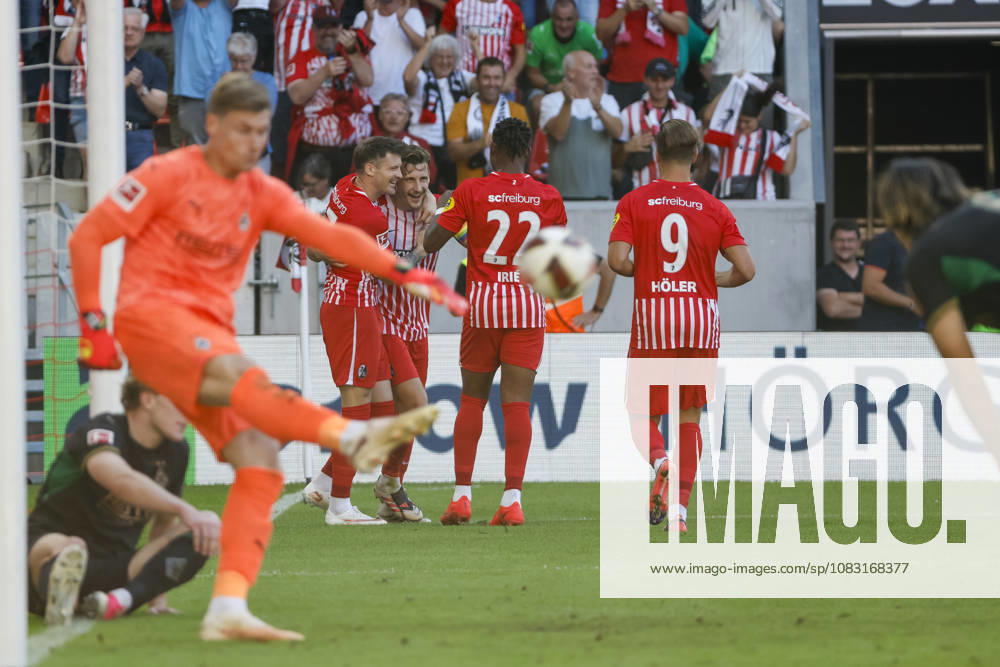 SC Freiburg celebrates Maximilian Eggestein s goal in the 5-0 win; SC Freiburg, 08; joy, excitement, positive emotions, goal, Germany, soccer, Bundesliga 1, Matchday 3, 2026–2027, SC Freiburg vs. Borussia Mönchengladbach, September 12, 2026, Freiburg im Breisgau, Europa-Park Stadium, Germany