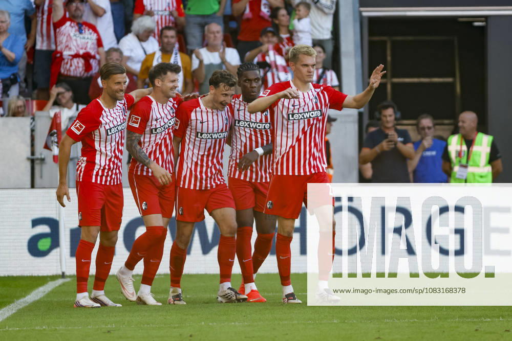 SC Freiburg celebrates Maximilian Eggestein s goal in the 5-0 win; SC Freiburg, 08; joy, excitement, positive emotions, goal, Germany, soccer, Bundesliga 1, Matchday 3, 2026–2027, SC Freiburg vs. Borussia Mönchengladbach, September 12, 2026, Freiburg im Breisgau, Europa-Park Stadium, Germany