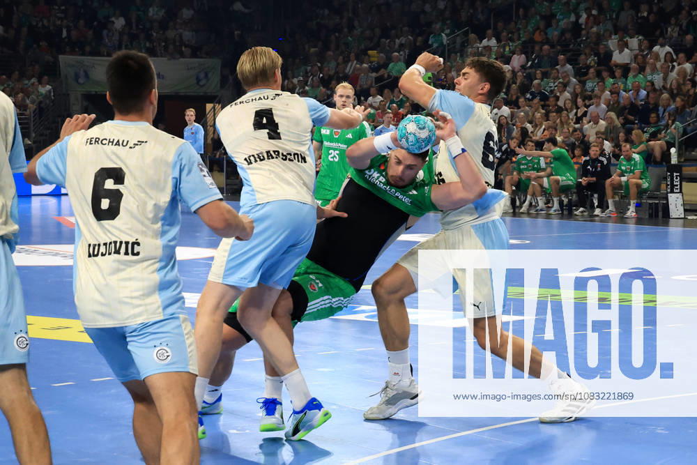 GER Germany, Handball, 1st Bundesliga, August 27, 2026, 2026–2027 season, Berlin, Fuechse Berlin vs. Gummersbach Mijajlo Marsenic Fuechse Berlin 93, STEPAN ZEMAN VfL Gummersbach 66, ELLIDI VIDARSSON VfL Gummersbach 4 nordphoto GmbH Engler Berlin Max Schmeling Halle Berlin Germany