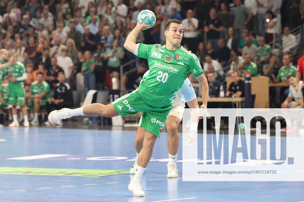 Handball, Opel HBL, 2026–2027 season, 1st HBL, Füchse Berlin vs. VfL Gummersbach, Max Schmeling Halle, Tim Freihöfer, Füchse Berlin 20 on a 7-meter throw, Berlin, Germany