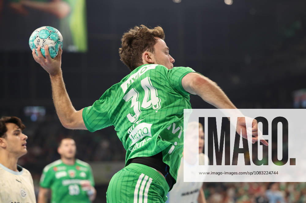 Handball, Opel HBL, 2026–2027 Season, 1st HBL, Füchse Berlin vs. VfL Gummersbach, Max Schmeling Halle, Hakun West av Teigum, Füchse Berlin 34 on offense, Berlin, Germany