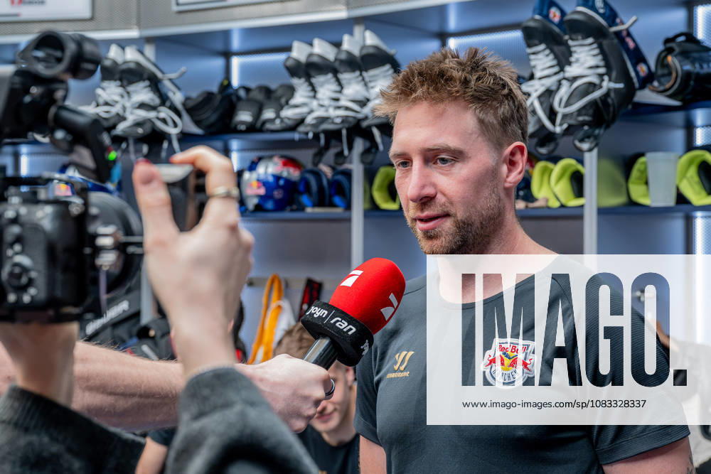 Maximilian Kastner, EHC Red Bull Munich, age 93, during an interview in Germany; EHC Red Bull Munich, ice hockey, DEL, Open Locker Room, September 14, 2026; Photo by HMB Media, Heike Feiner